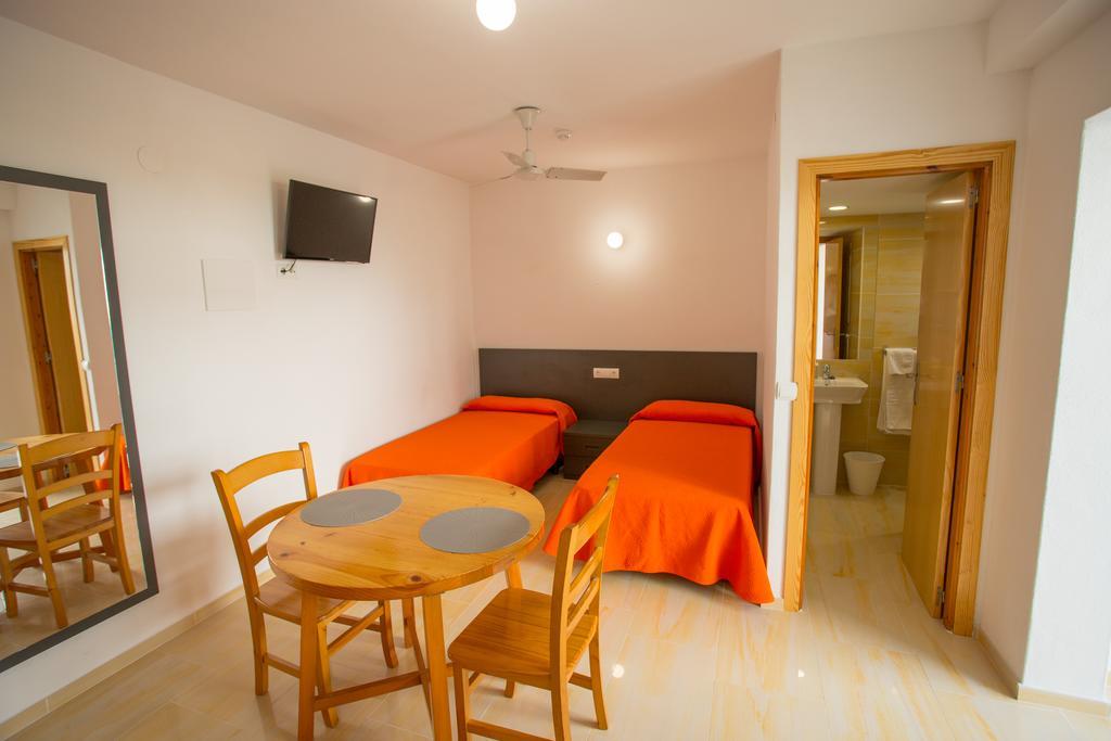 Apartamentos Zodiac San Antonio  Exterior photo