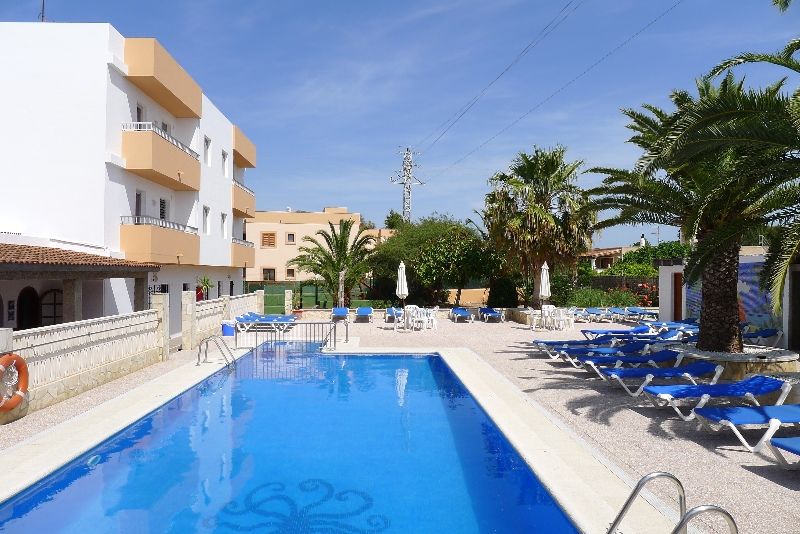 Apartamentos Zodiac San Antonio  Exterior photo